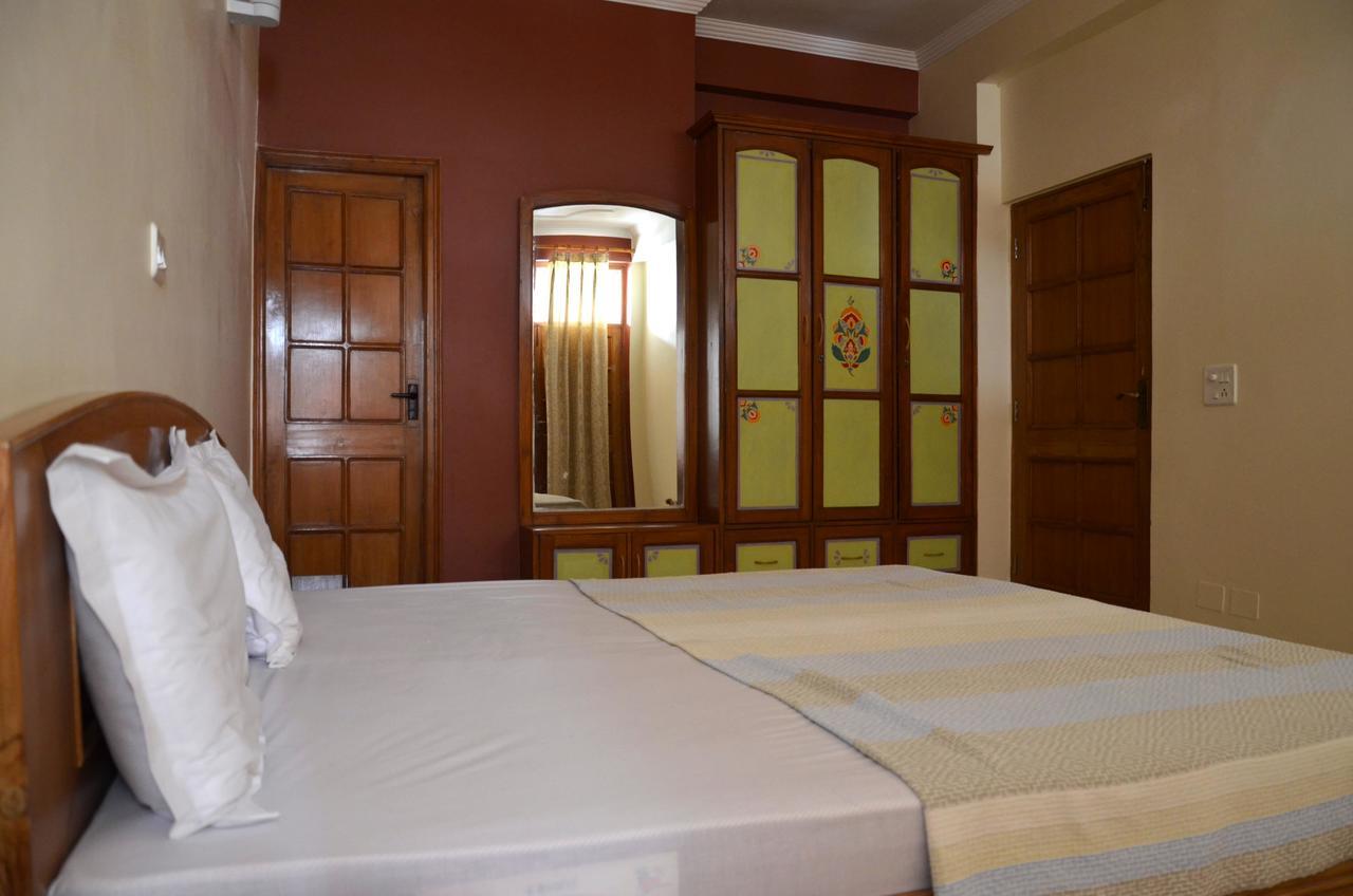 Ganga Vatika Ayurveda Bhavan Hotel Rishikesh Bagian luar foto