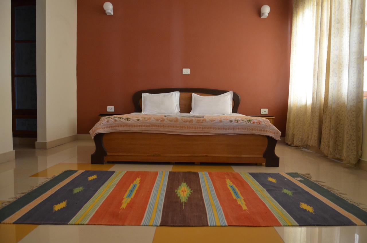 Ganga Vatika Ayurveda Bhavan Hotel Rishikesh Bagian luar foto