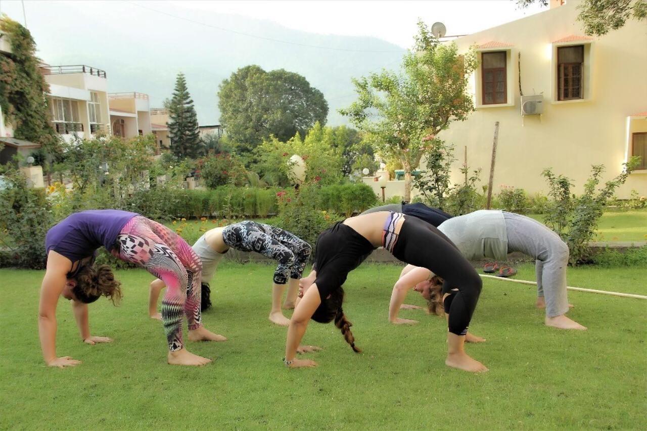 Ganga Vatika Ayurveda Bhavan Hotel Rishikesh Bagian luar foto